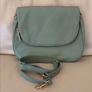 Tote Le Monde” Venice”Green Leather Shoulder Bag! NWOT retail (595)